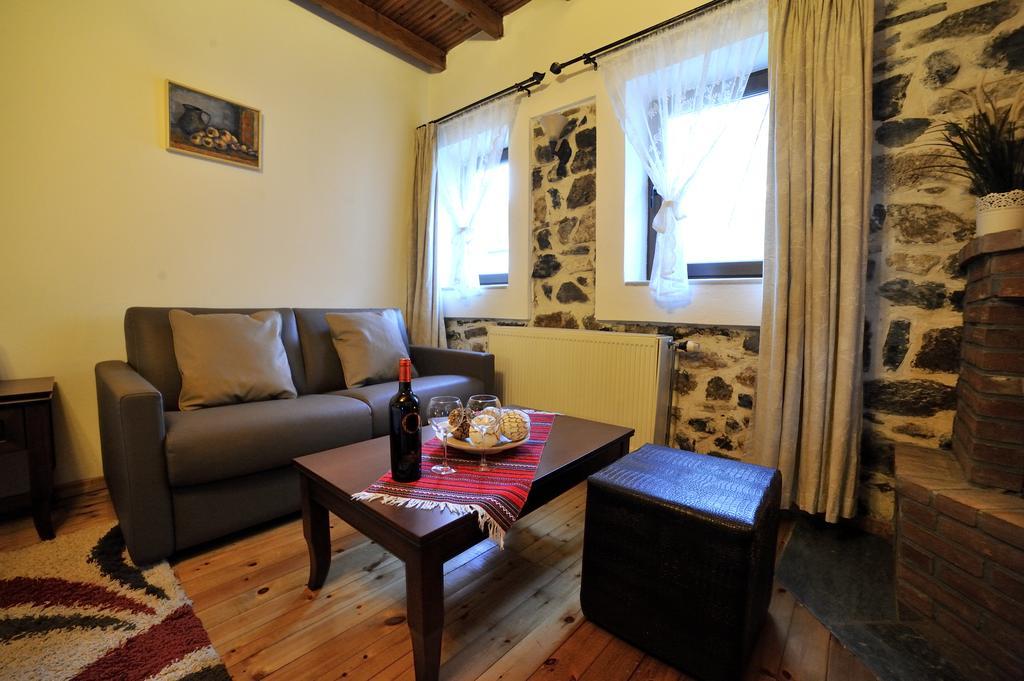 Guesthouse Papastoikou Палайос-Агиос-Атанасиос Экстерьер фото